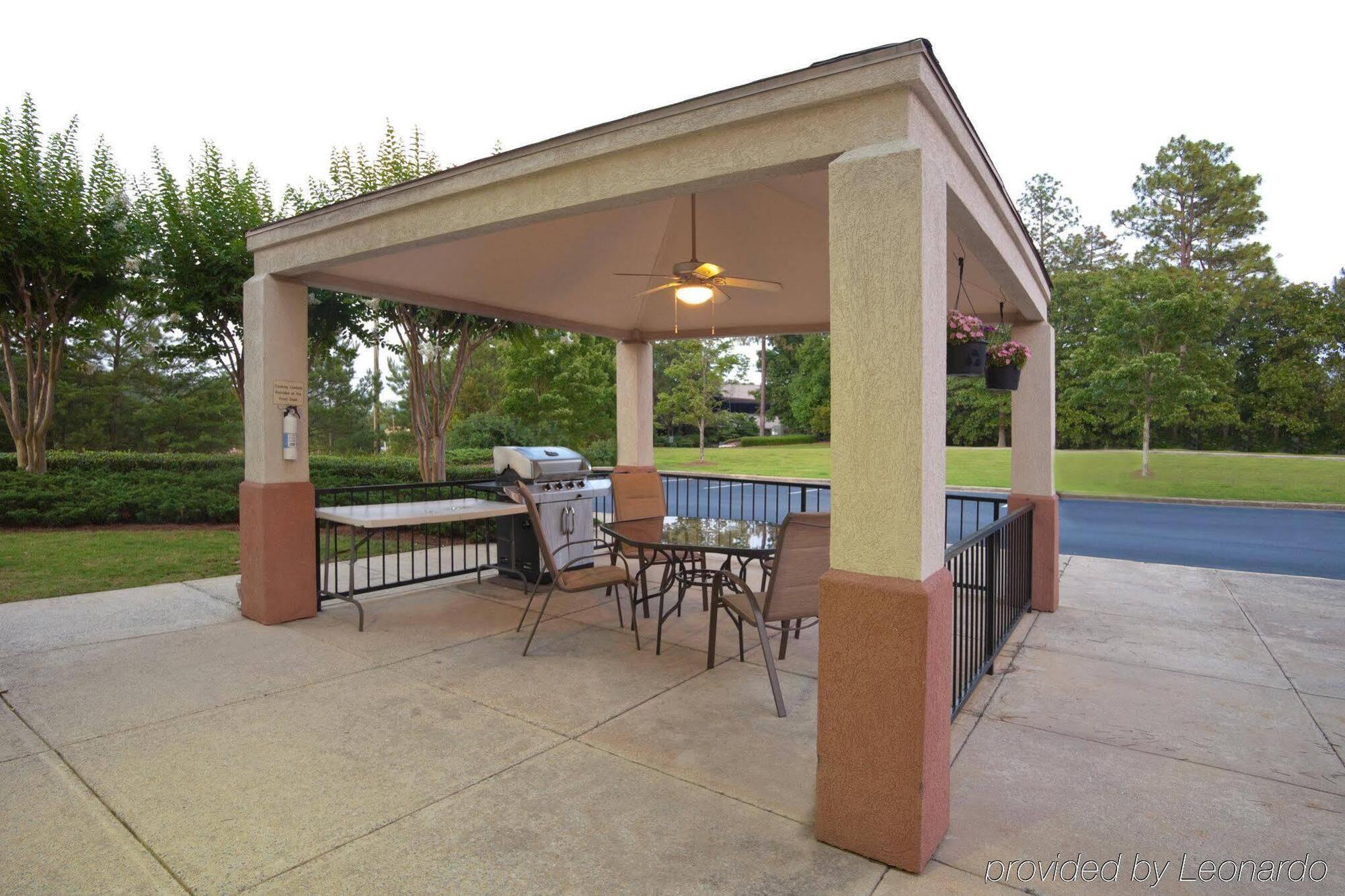 Sonesta Simply Suites Birmingham Hoover Exterior photo